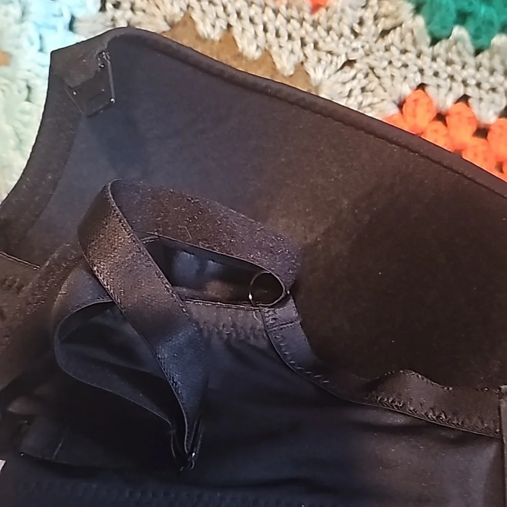 Spencer‎ Maternity Bras black size 36D - Picture 7 of 7